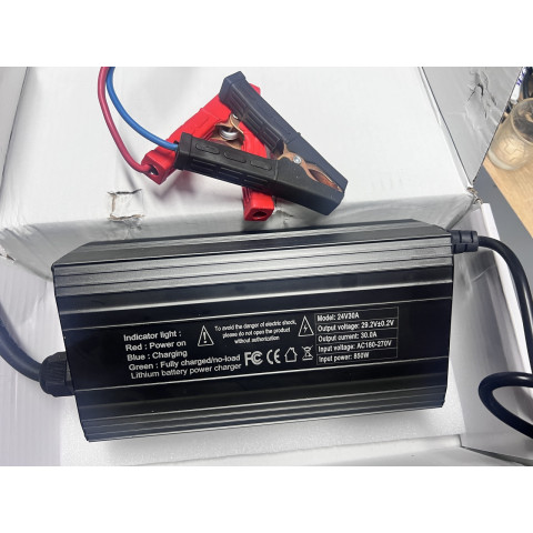 Зарядний пристрій 29.2V 30A для Li-ion та LiFePO4
