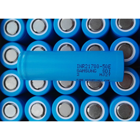 Акумулятор Samsung INR21700-50E 4900mAh 21700 Li-ion 3.7V