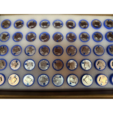 Акумулятор EVE IFR40135 LiFePO4 3.2V 20Ah (C40), елемент 40135 64Wh